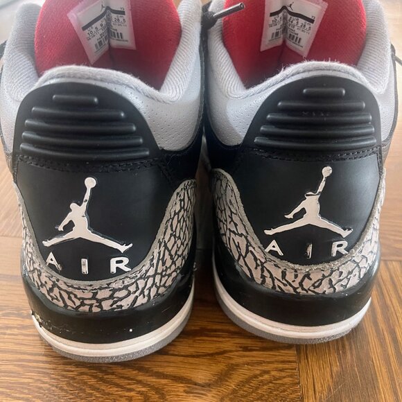 Air Jordan 3 Retro 'Cement' 2011 - Picture 4 of 6